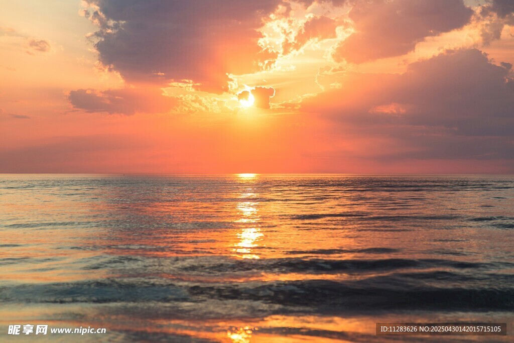 海上壮丽日落美景