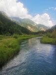 山间河流美景