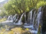 山间瀑布溪流自然美景