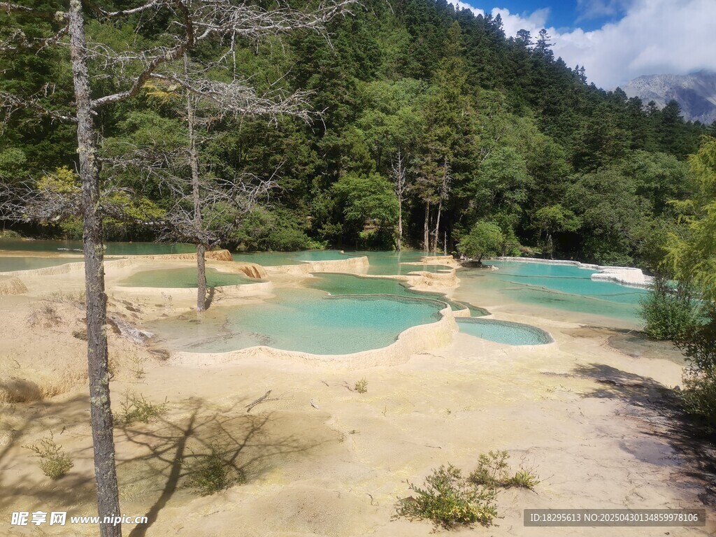 黄龙泉池景观