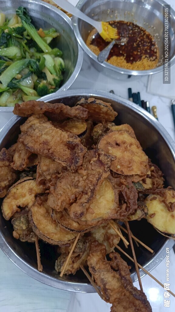 餐饮
