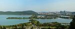 湖畔城市风光美景