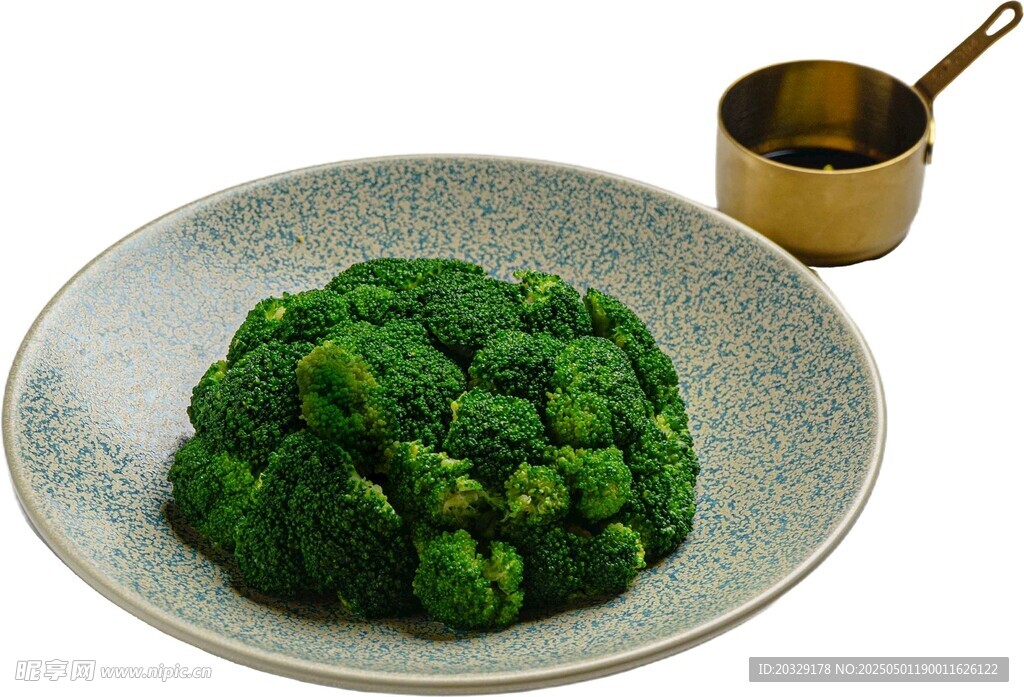 一盘鲜嫩西兰花