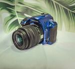蓝色相机特写展示