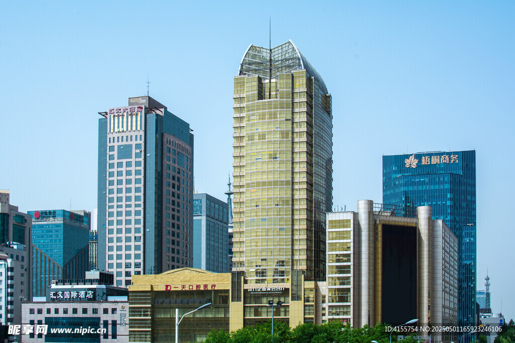 都市摩天大楼建筑群景观