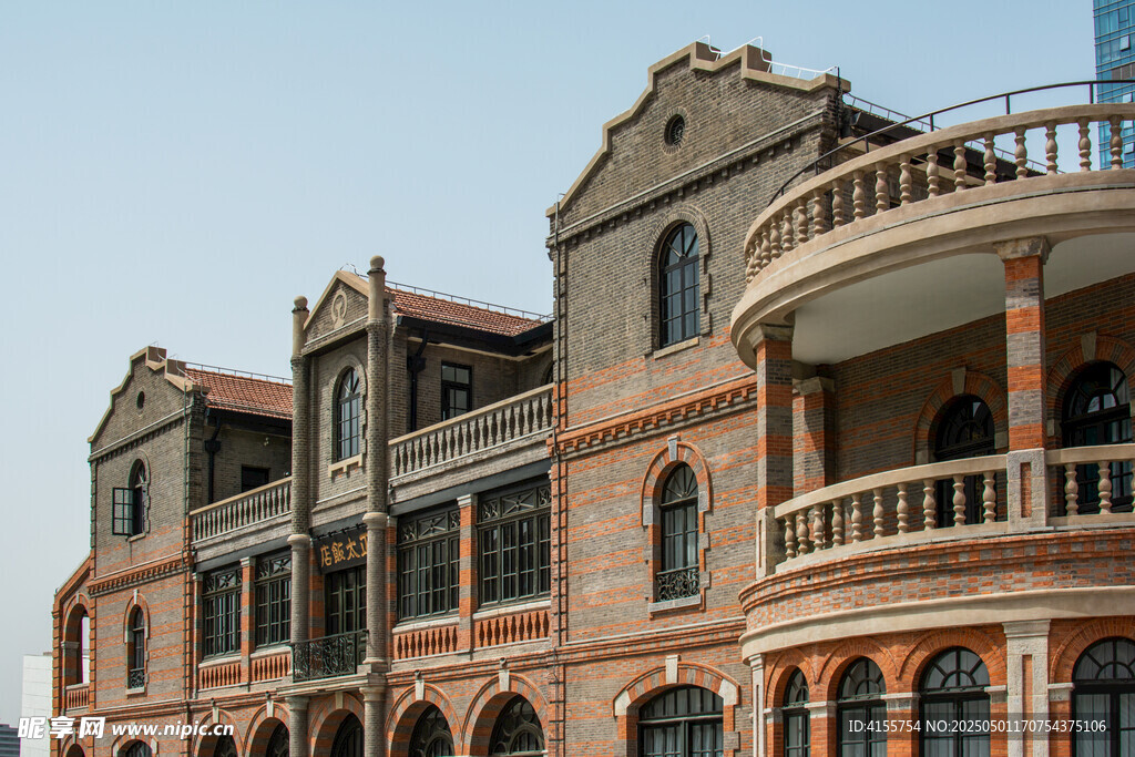 欧式风格多层建筑外观