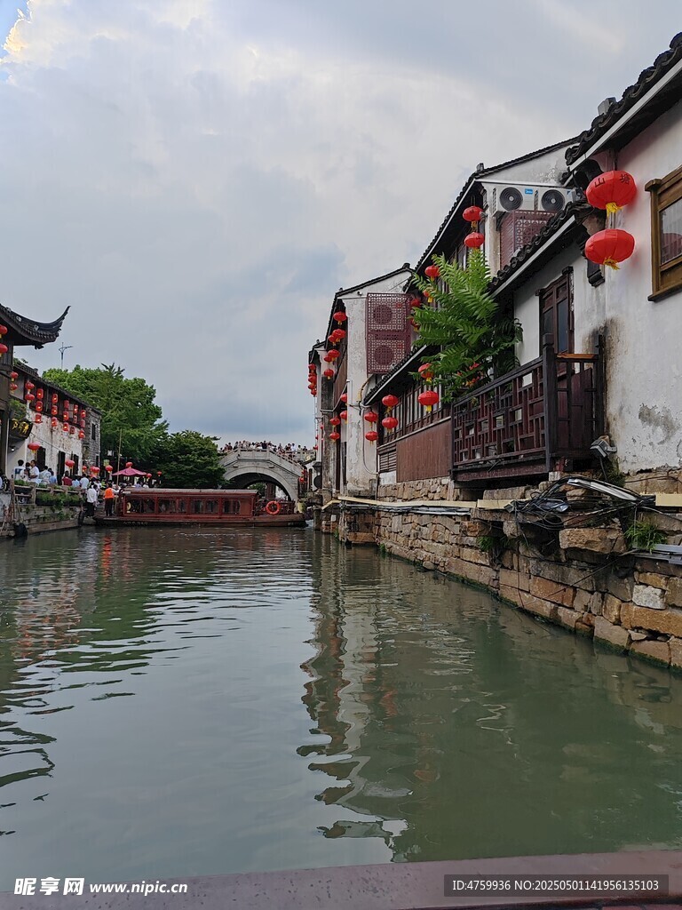 江南水乡古巷河道景致