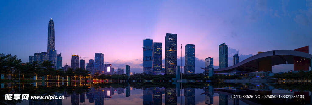 城市黄昏天际线美丽景观