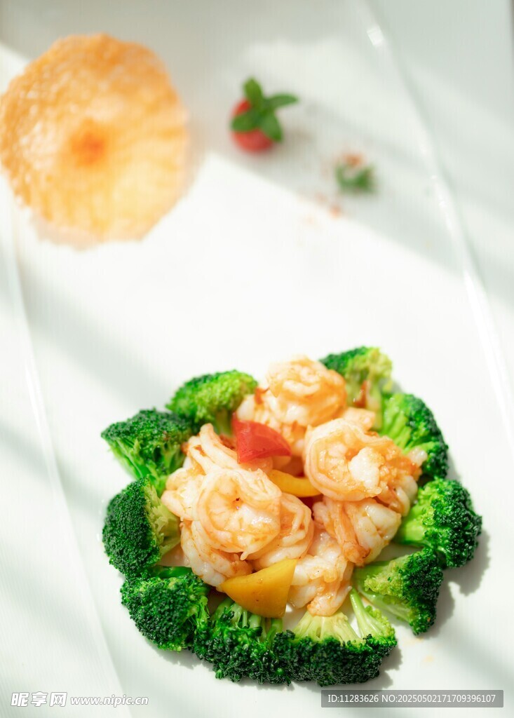 虾仁西兰花美食摆盘