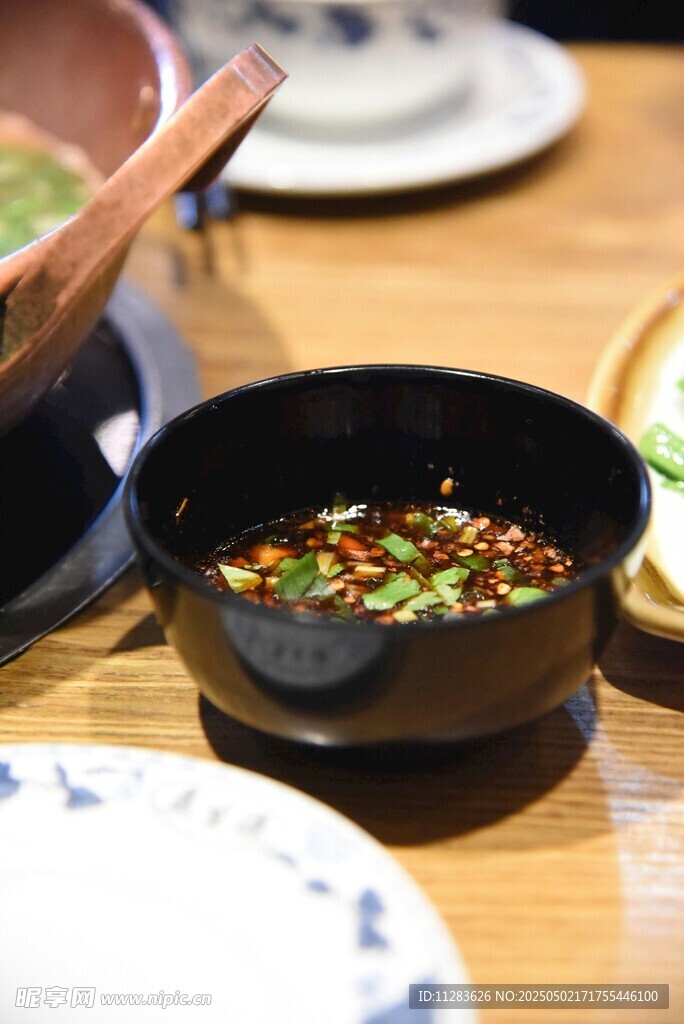 美味调料碗 增添用餐风味