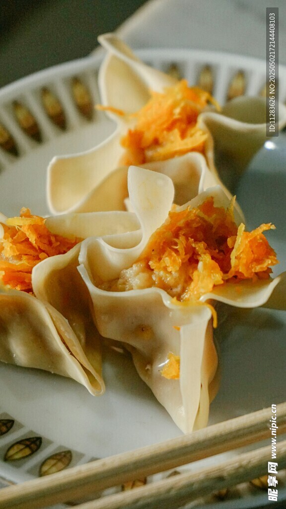 美味蟹黄馄饨