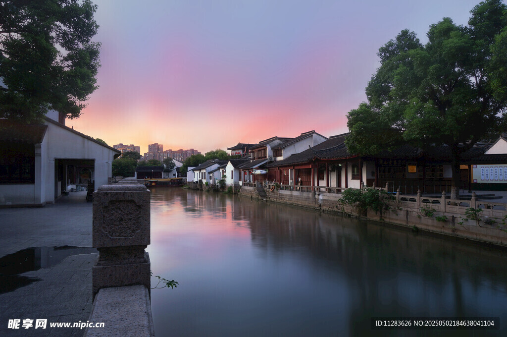 水乡黄昏美景