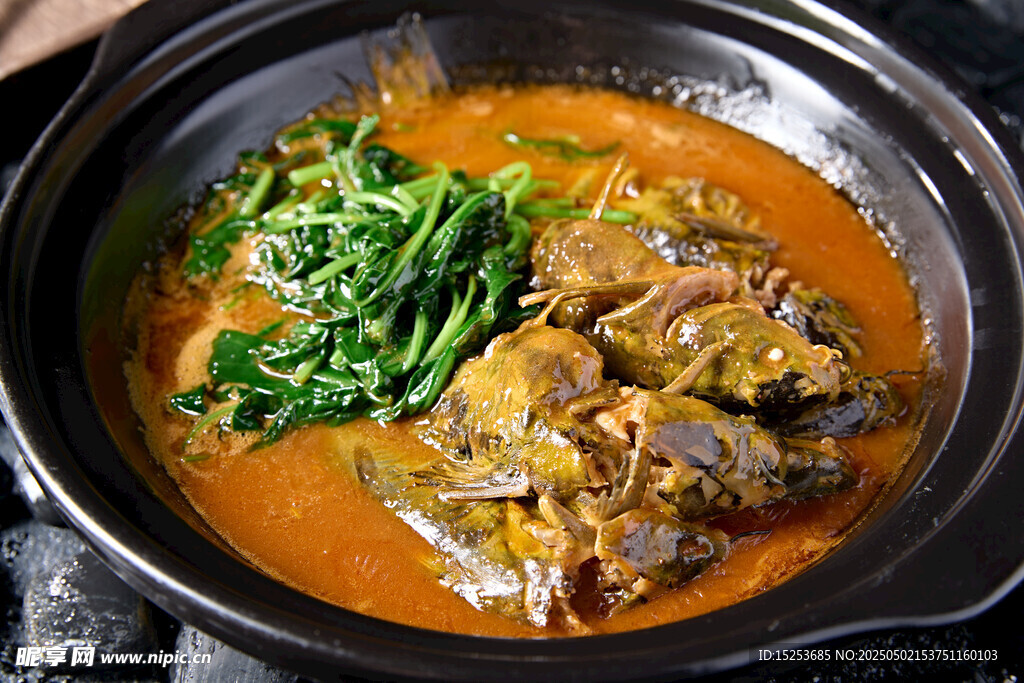 砂锅炖煮的美味牛杂