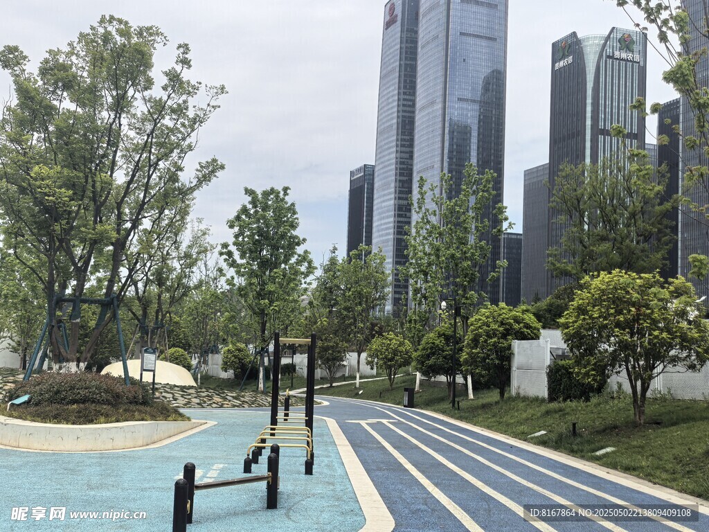 城市中的休闲健身公园景观