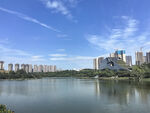 湖畔城市风光美景