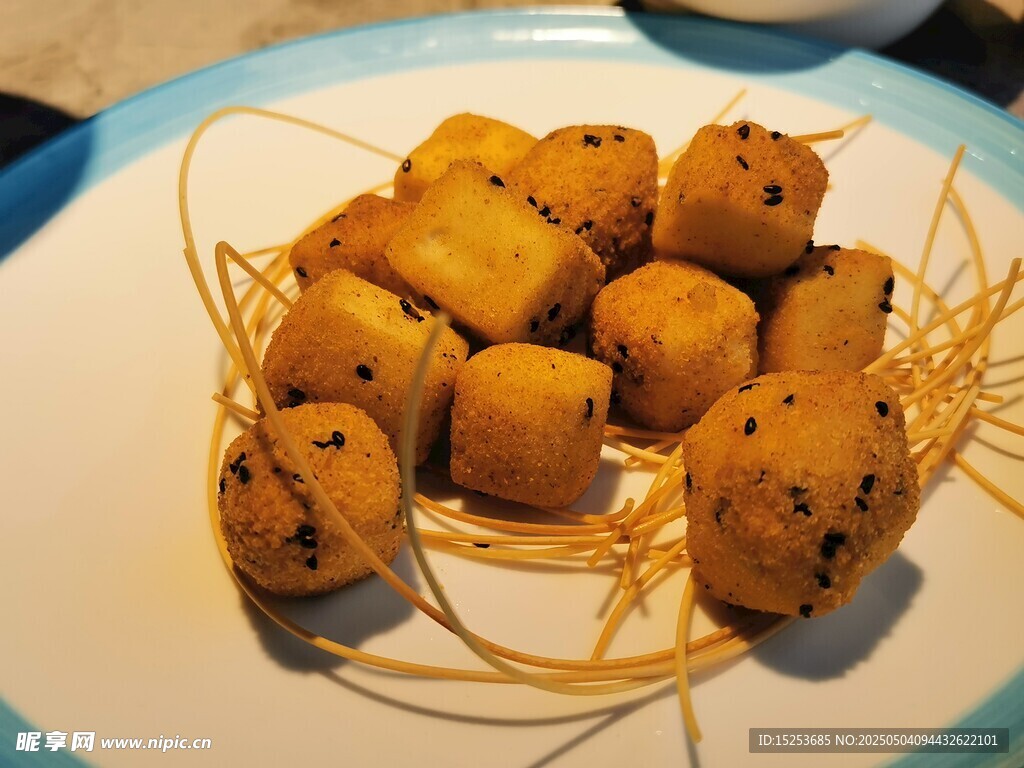 金丝芝麻豆腐球