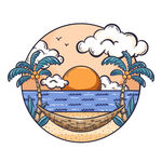 海边日落与椰树吊床美景