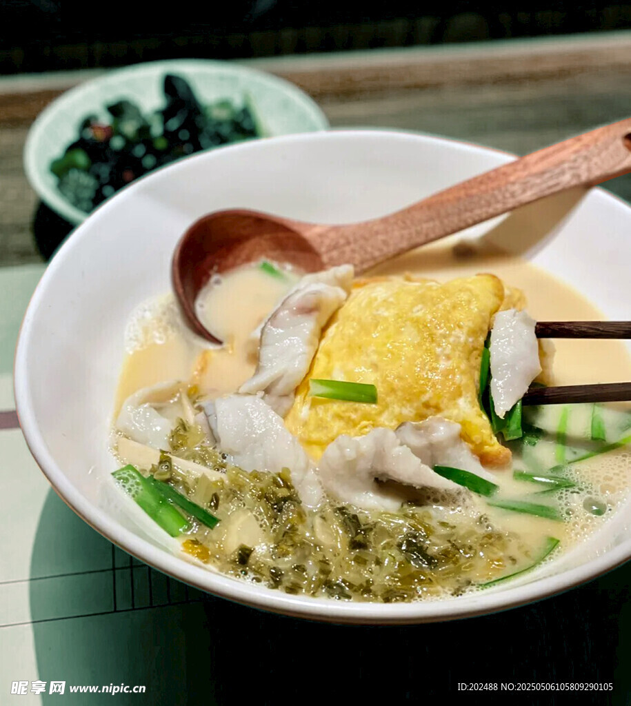黄鱼烩面