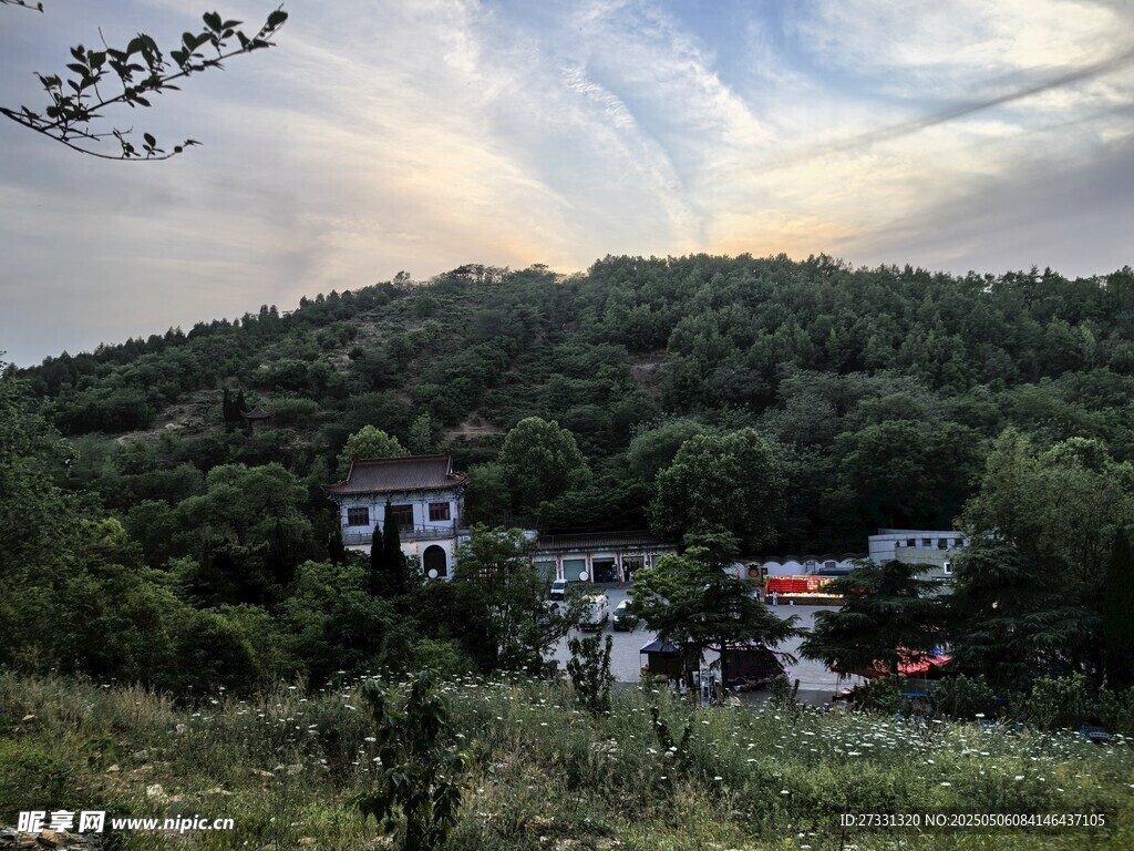 山间村落美景