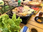 丰盛烤肉美食诱人场景