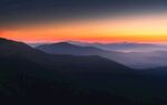 山间壮丽日出美景