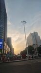城市黄昏街景
