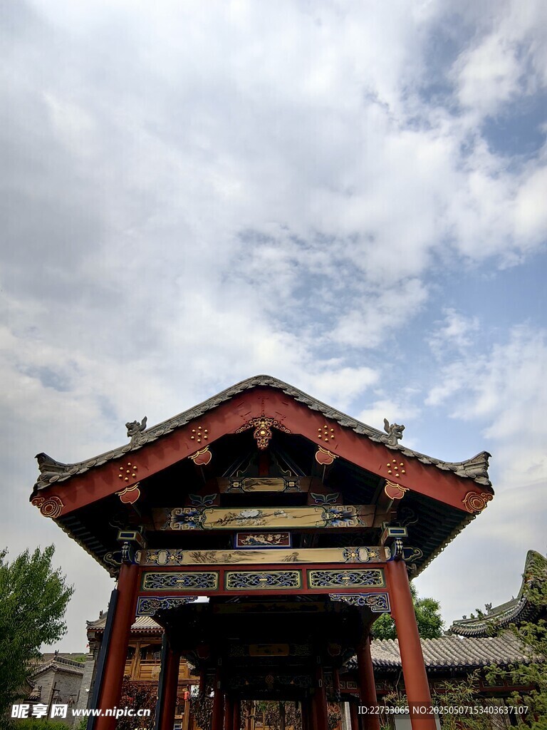 中式古建门楼