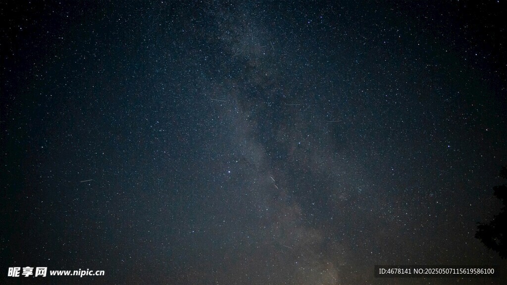 夜空下的璀璨星河