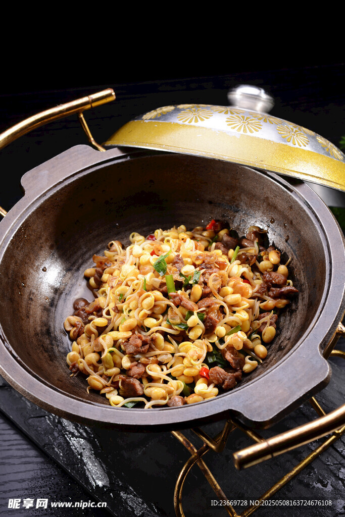 小豆芽炒肉