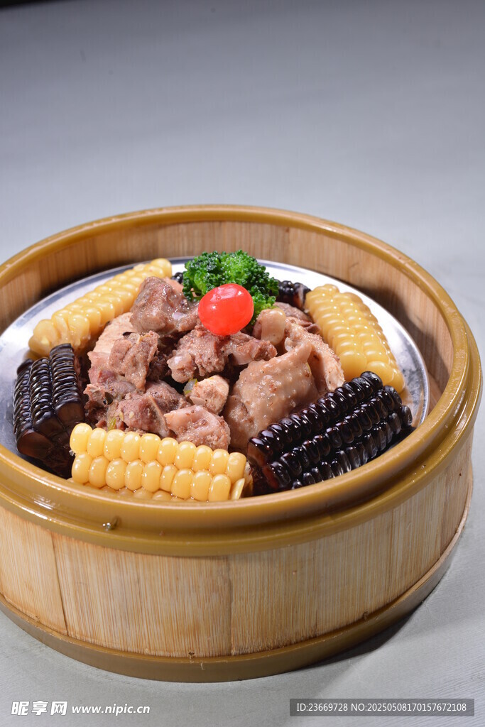 竹笼美味佳肴拼盘