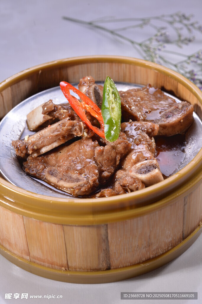 竹笼蒸牛排