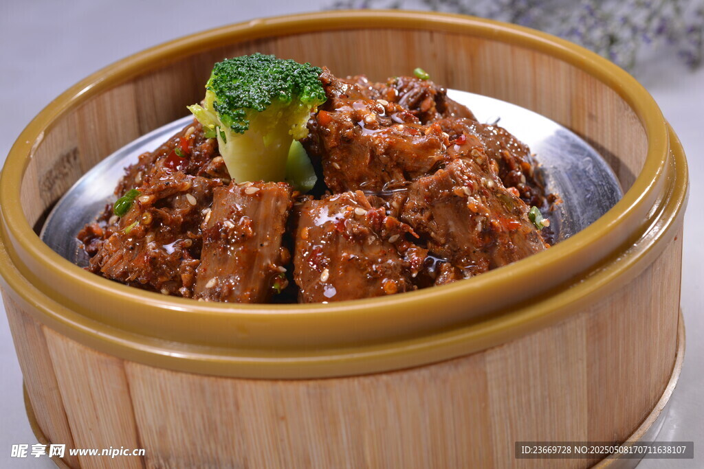 竹笼蒸鸭脖