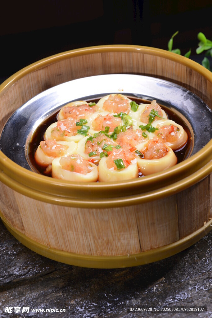 鲜虾蒸豆腐