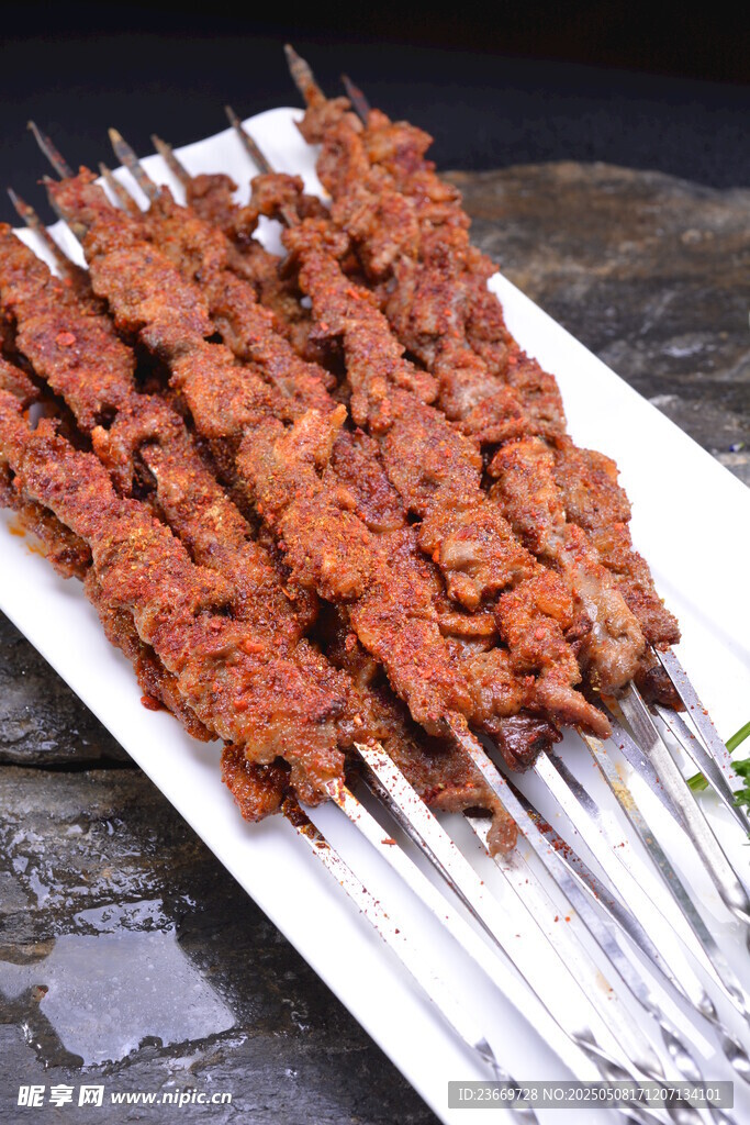 美味烤肉串诱人呈现
