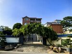 古雅庭院绿植环绕建筑
