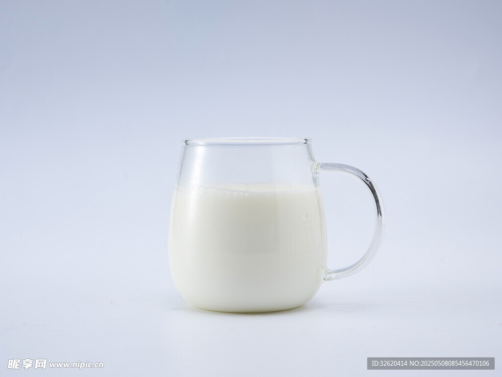 牛奶