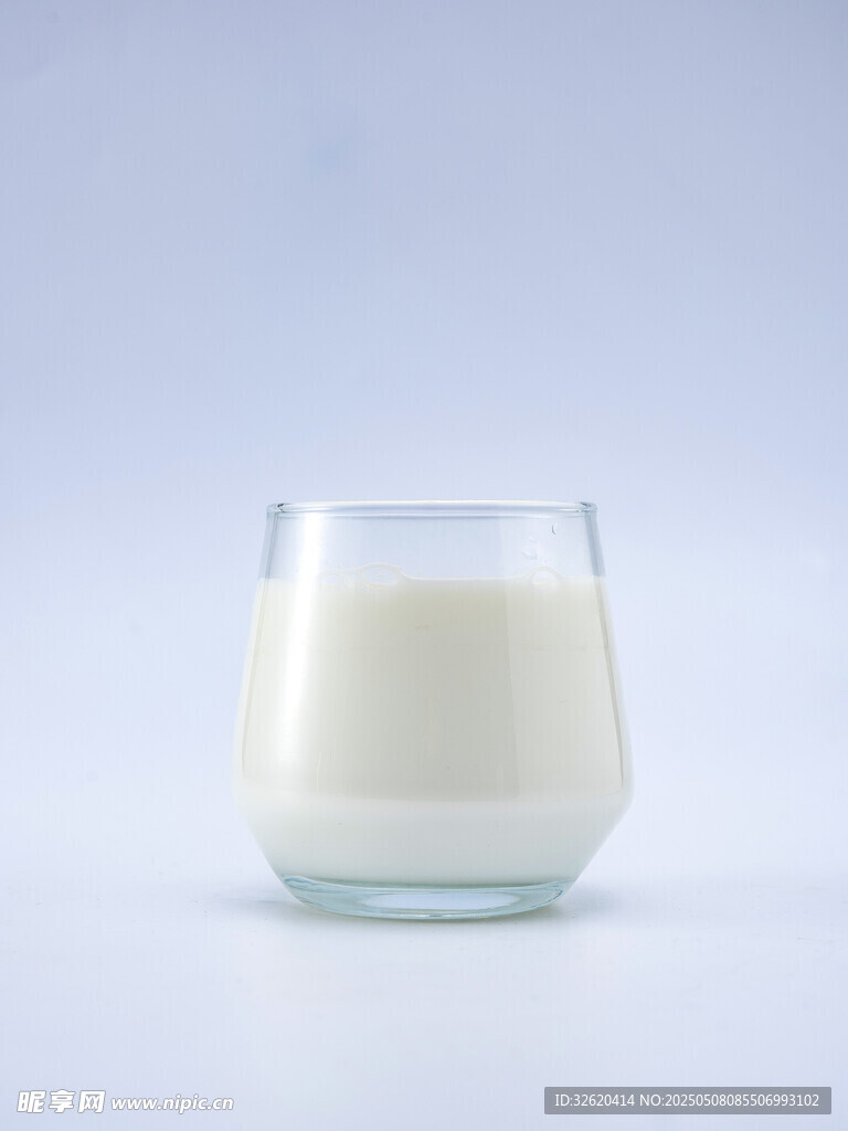 牛奶