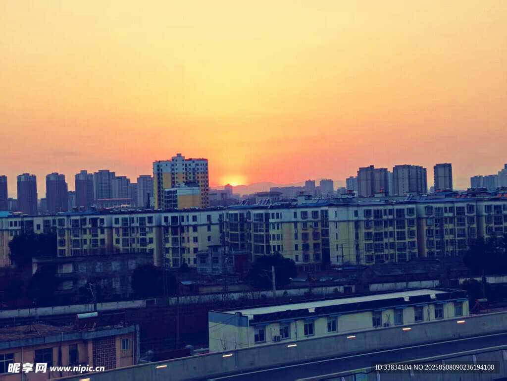 城市黄昏美景