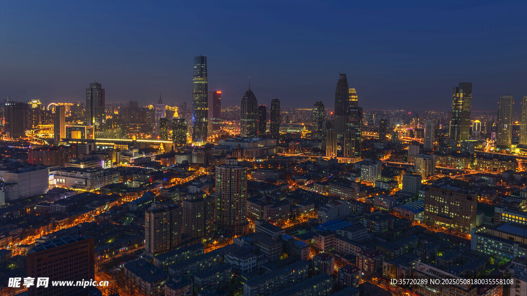 夜幕下的璀璨城市景观