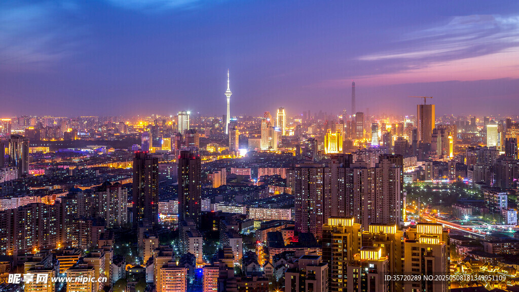 繁华都市夜景俯瞰