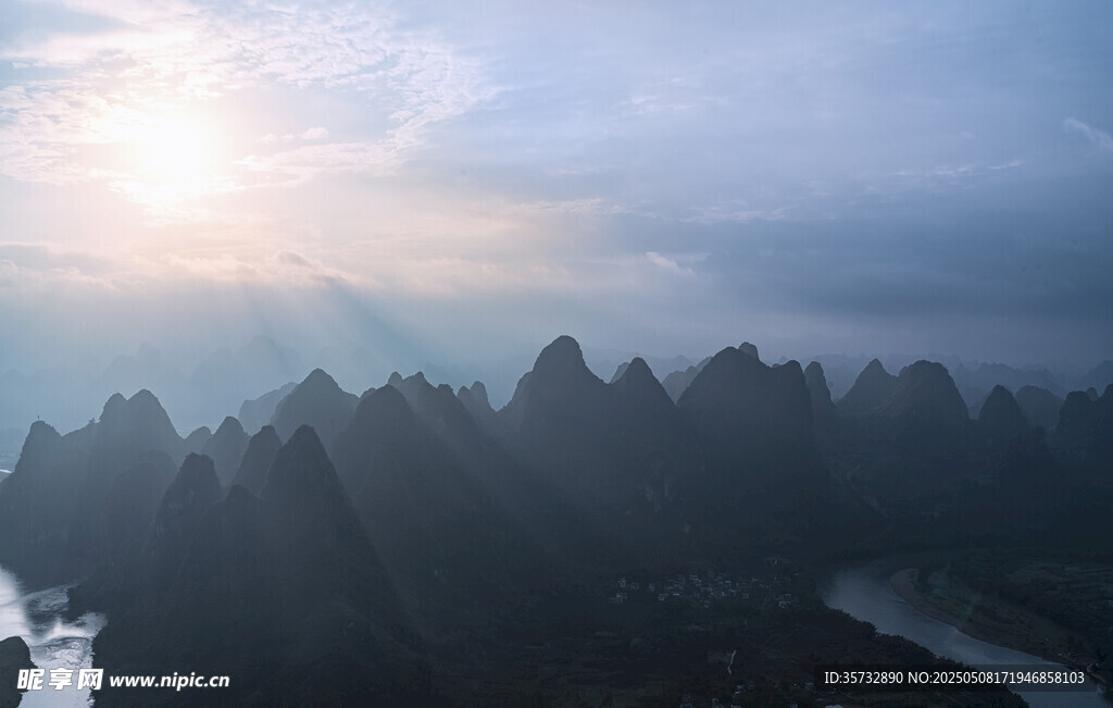 漓江山水晨曦美景