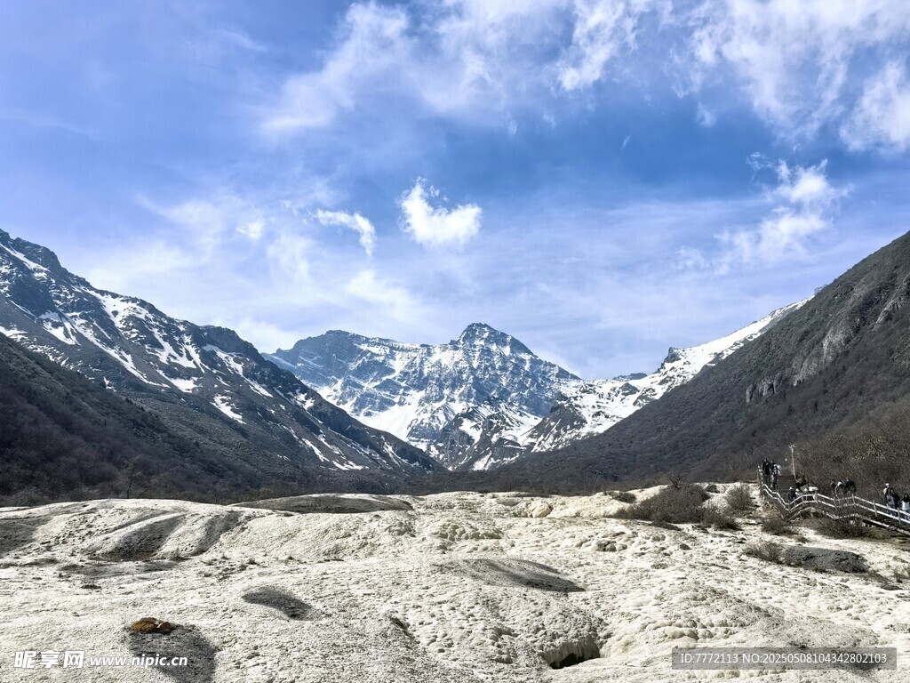 黄龙风景 钙化池 壮丽雪山风景