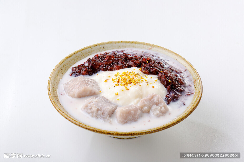 美味紫米芋泥椰奶甜品