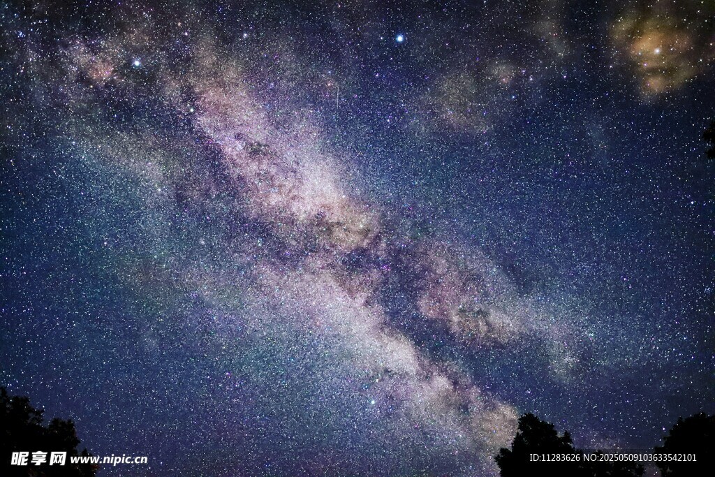 璀璨星空下的壮丽银河
