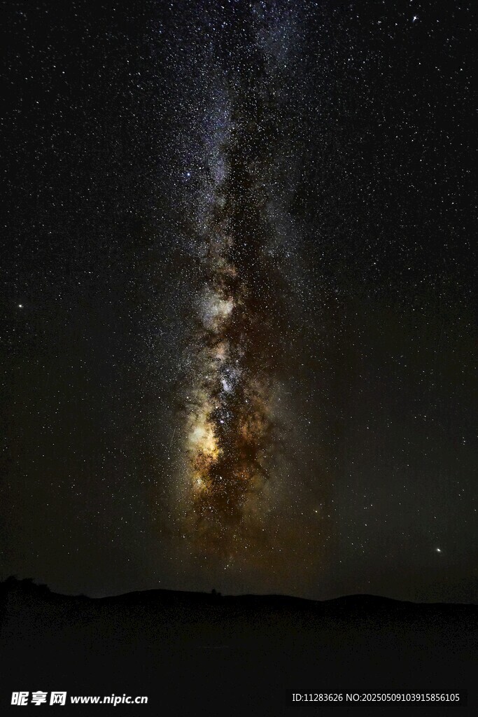 璀璨星空下的壮丽银河