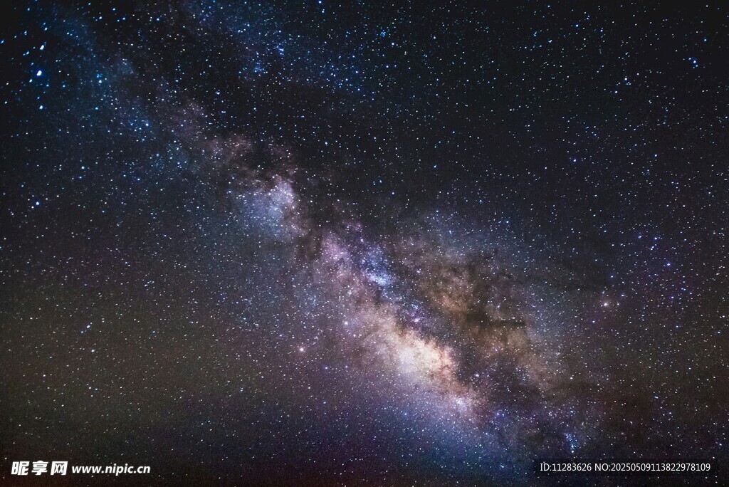 璀璨星空下的壮丽银河