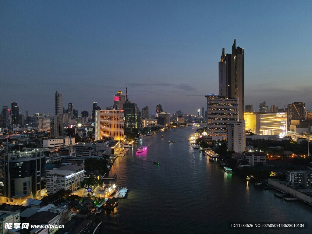 曼谷河畔夜景风光