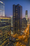 都市璀璨夜景俯瞰图