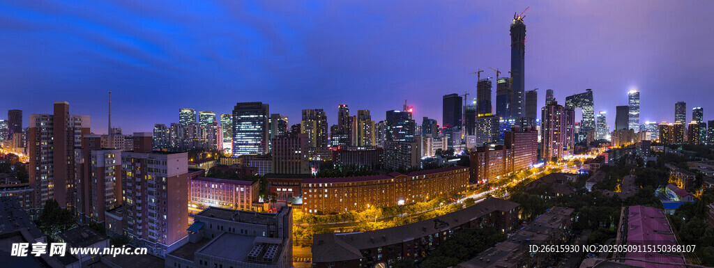 城市夜景俯瞰繁华景象