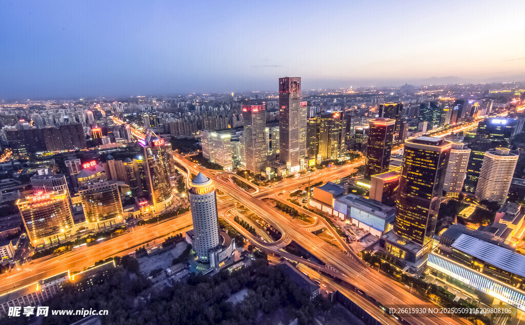 城市夜景俯瞰繁华景象